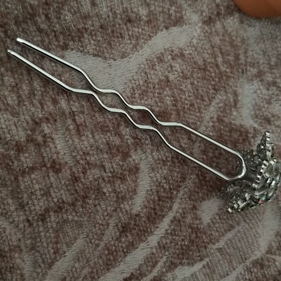 Vintage Crystal hair Pin - Picture 2 of 4